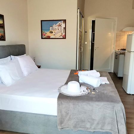 Studios Lia Adults Only -Fully Renovated 克里斯阿穆迪亚 外观 照片