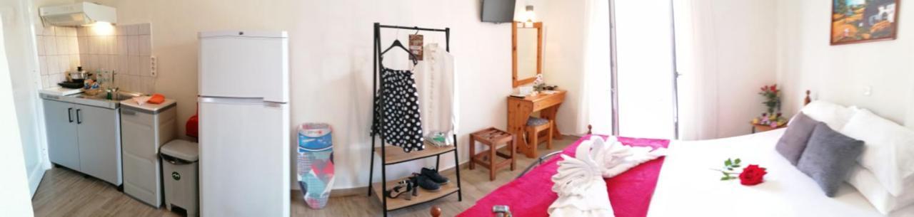 Studios Lia Adults Only -Fully Renovated 克里斯阿穆迪亚 外观 照片