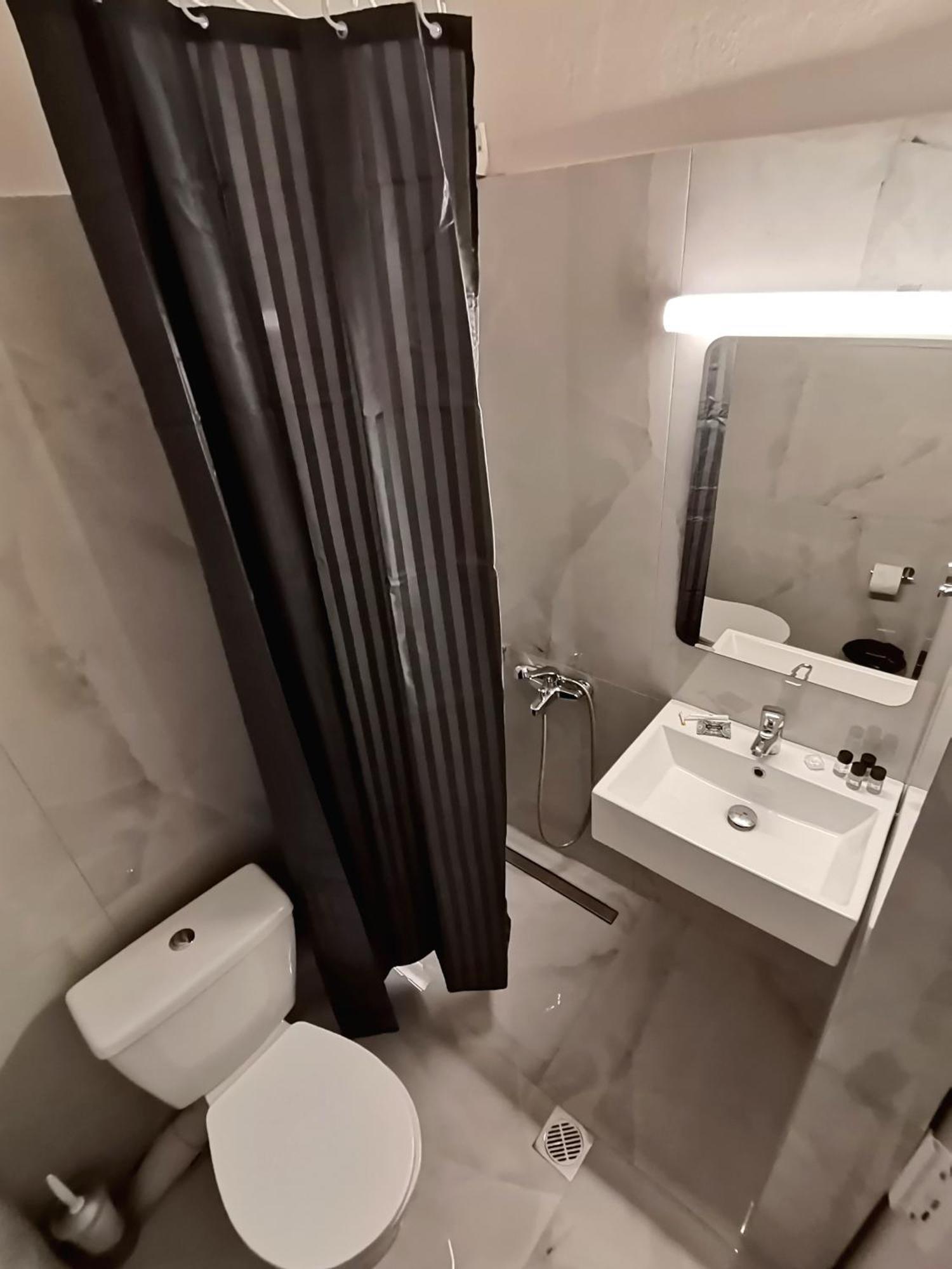Studios Lia Adults Only -Fully Renovated 克里斯阿穆迪亚 外观 照片