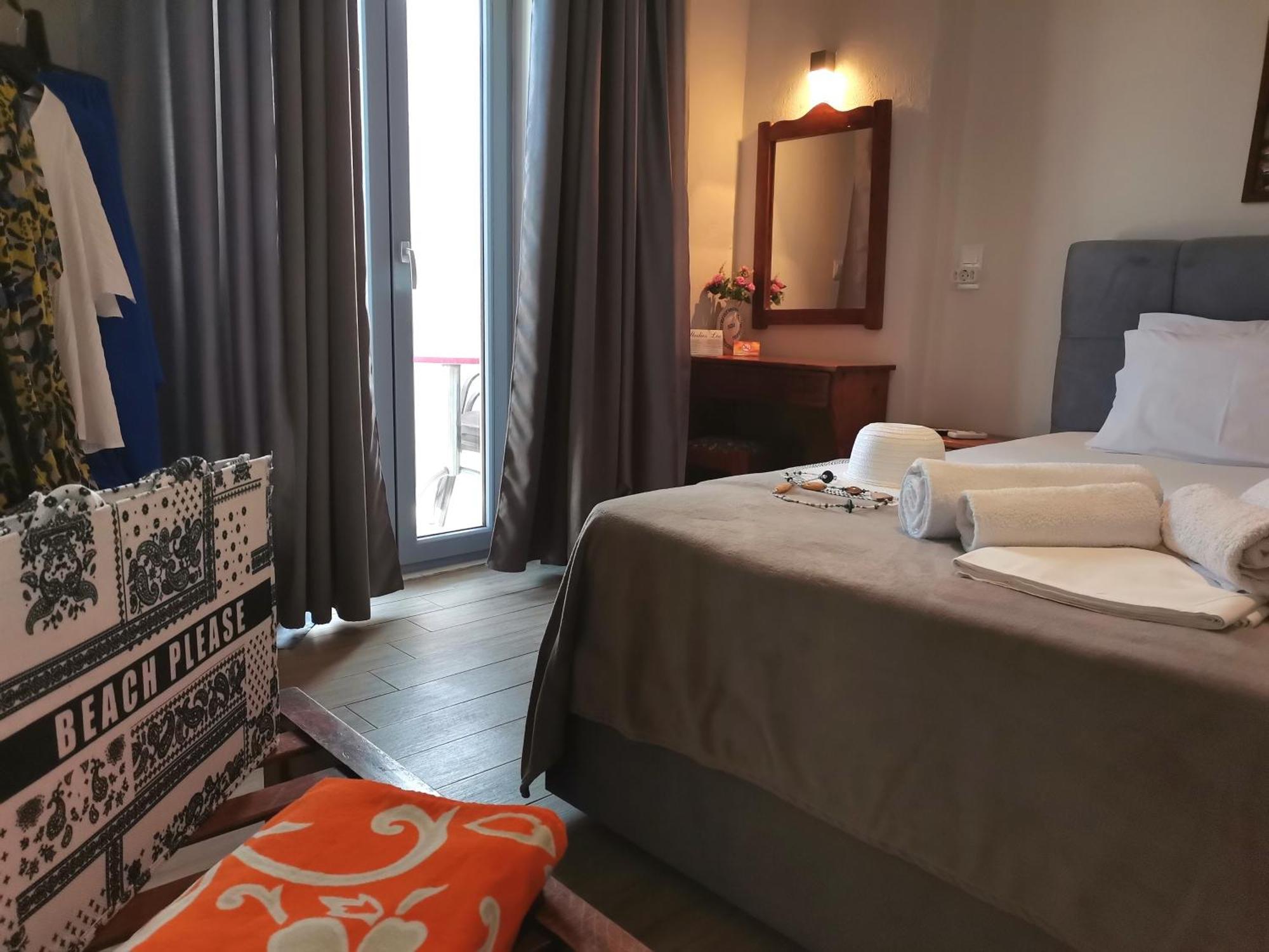 Studios Lia Adults Only -Fully Renovated 克里斯阿穆迪亚 外观 照片