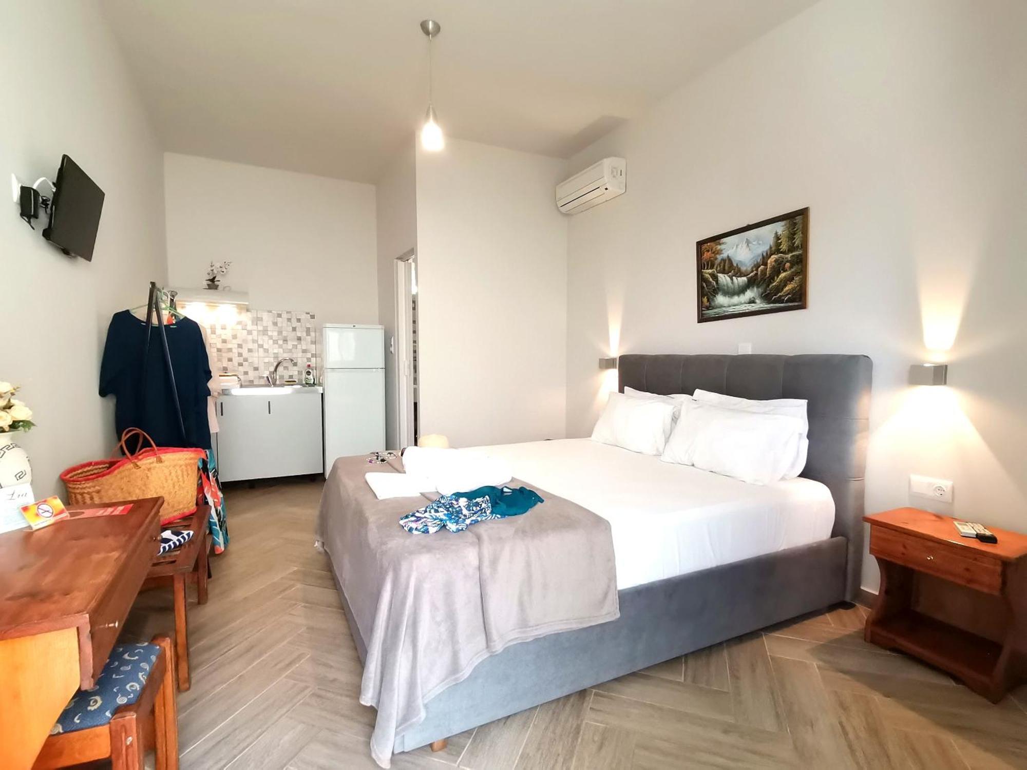 Studios Lia Adults Only -Fully Renovated 克里斯阿穆迪亚 外观 照片