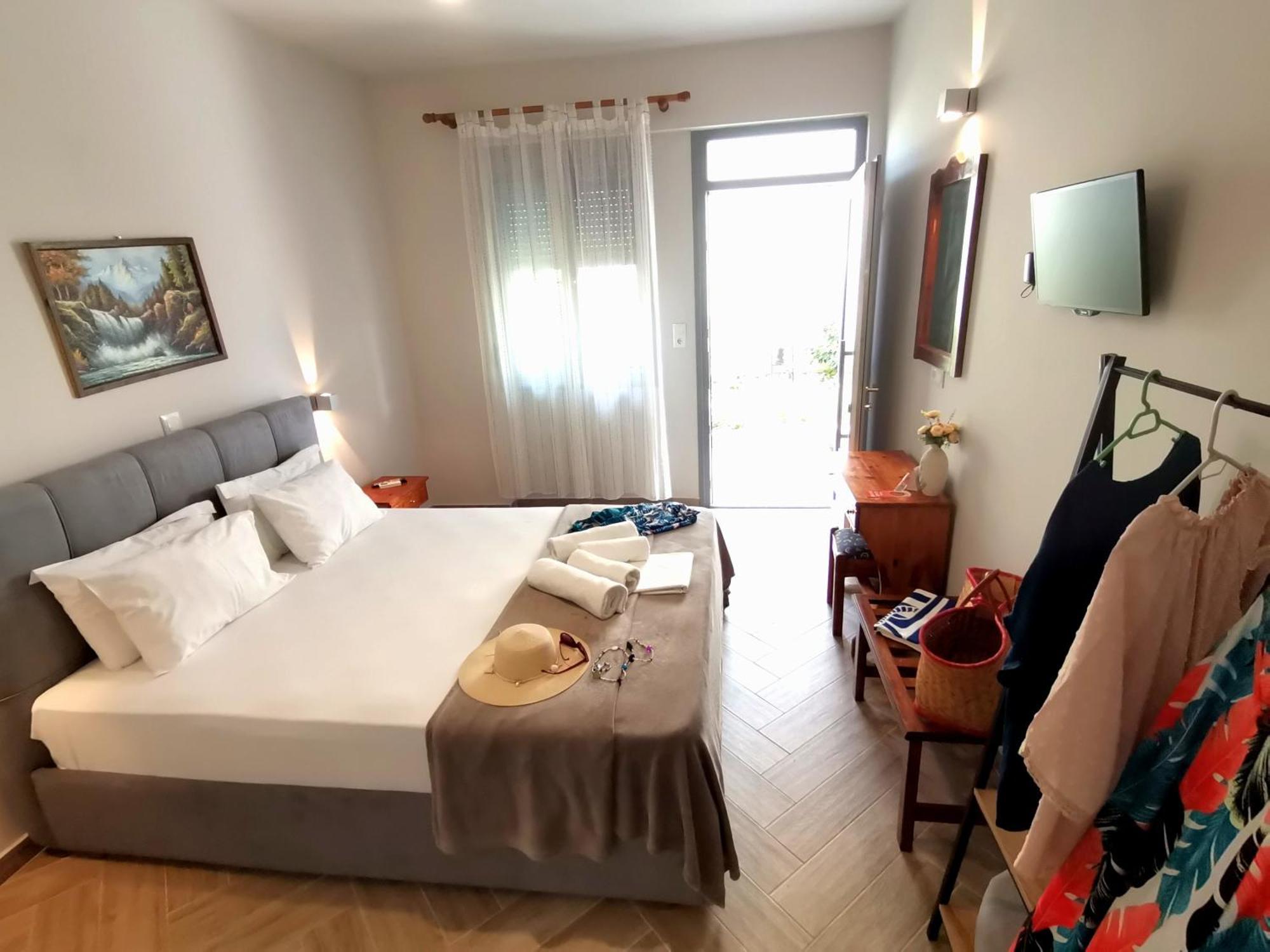 Studios Lia Adults Only -Fully Renovated 克里斯阿穆迪亚 外观 照片