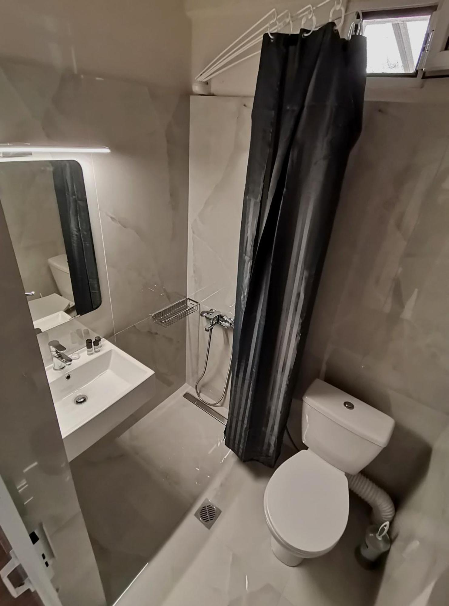 Studios Lia Adults Only -Fully Renovated 克里斯阿穆迪亚 外观 照片